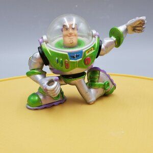 Toy Story Buzz Lightyear Figure 2002 Disney Pixar Kneeling Poseable no wings 2.5